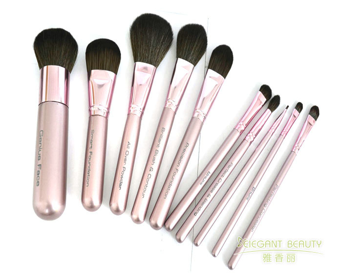 如何保養(yǎng)和維護(hù)定制的化妝刷套裝以延長(zhǎng)使用壽命？