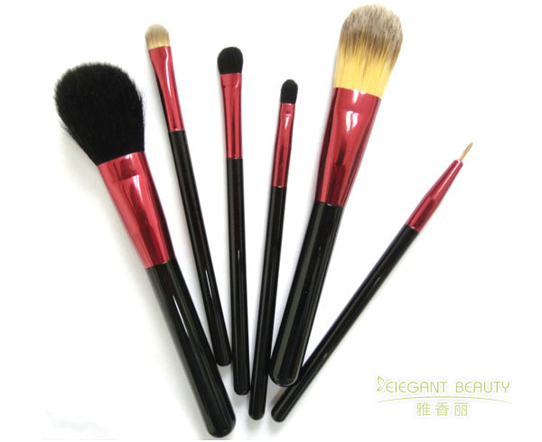 定制化妝刷套裝需要多長時(shí)間？