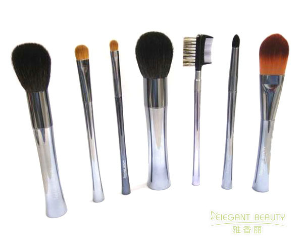 化妝刷定制的歷史與現(xiàn)代：從手工藝到高科技定制